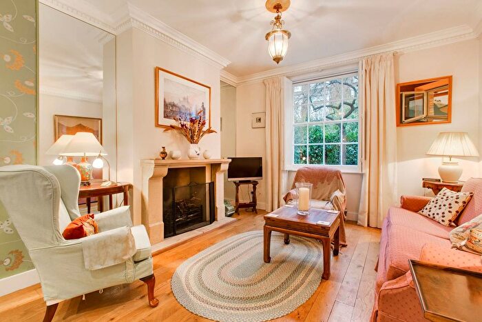 2 Bedroom Terraced House To Rent In Gordon Place, High Street Kensington, London, W8