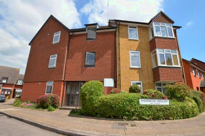 1 Bedroom Flat To Rent In Shearwood Crescent, Crayford, Kent, DA1