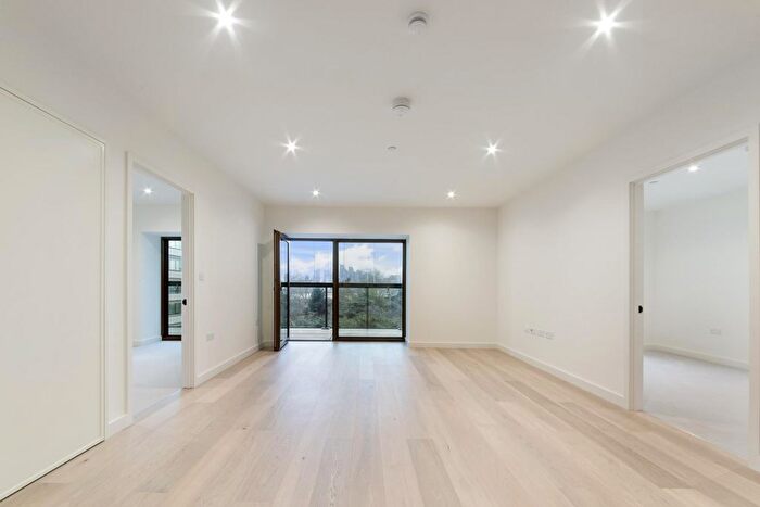 2 Bedroom Flat To Rent In Docker Building, Riverscape, London, E16