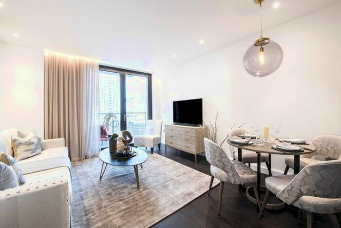 1 Bedroom Flat To Rent In Thornes House, Charles Clowes Walk, SW11