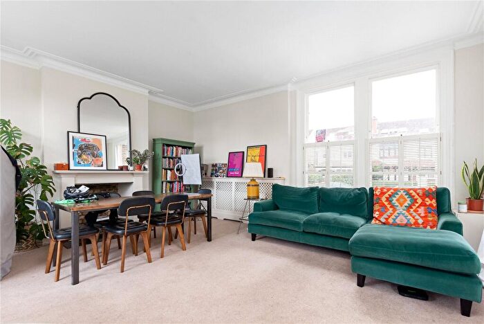 2 Bedroom Apartment To Rent In Thurleigh Avenue, London, SW12