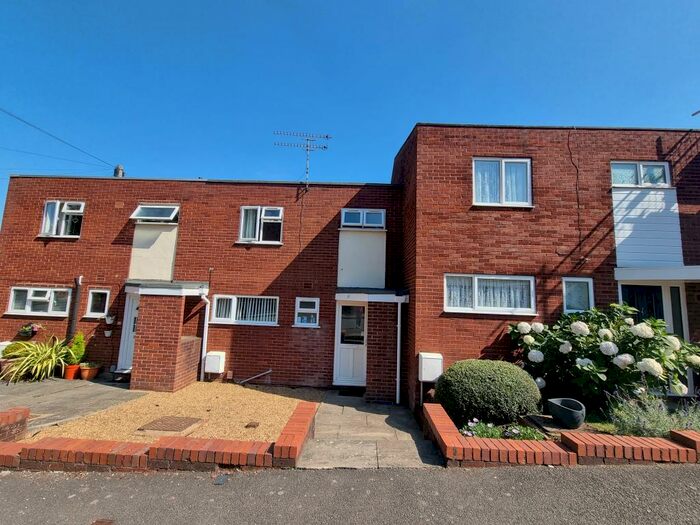 4 Bedroom Terraced House To Rent In Charles Gardner Road, Leamington Spa, CV31