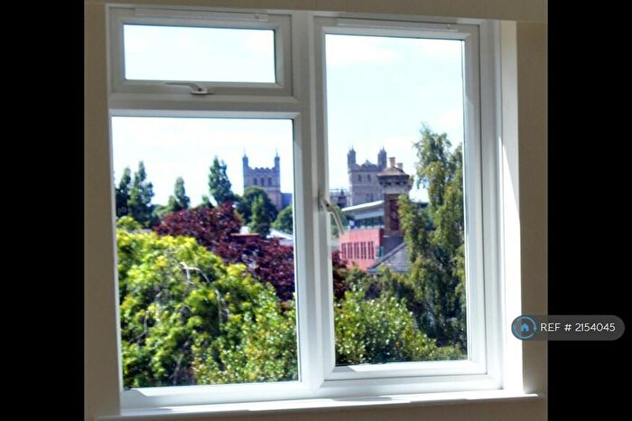 2 Bedroom Flat To Rent In Conway Court, Exeter, EX1