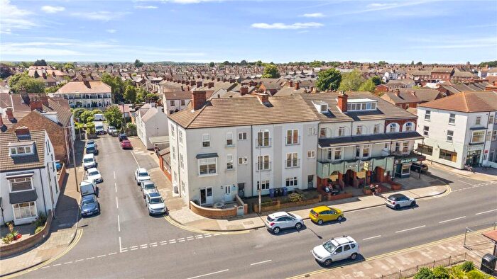2 Bedroom Apartment To Rent In Kingsway, Cleethorpes, DN35