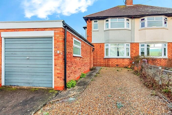 3 Bedroom Semi-Detached House For Sale In Crescent Close, Market Harborough, LE16
