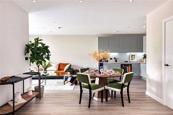 2 Bedroom Flat For Sale In Stamford Road, London, N15