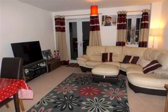 3 Bedroom House To Rent In Braybrooke Mews - Colchester, CO10