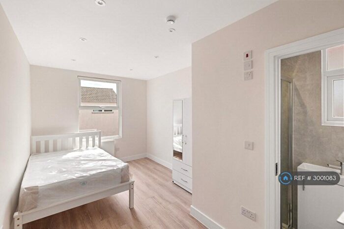 Studio To Rent In Park St, Luton, LU1