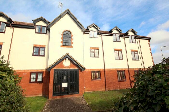 2 Bedroom Flat To Rent In Cromwell Road, Letchworth Garden City SG6
