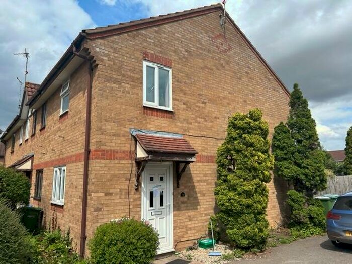 2 Bedroom House To Rent In Whitacre, Peterborough, PE1