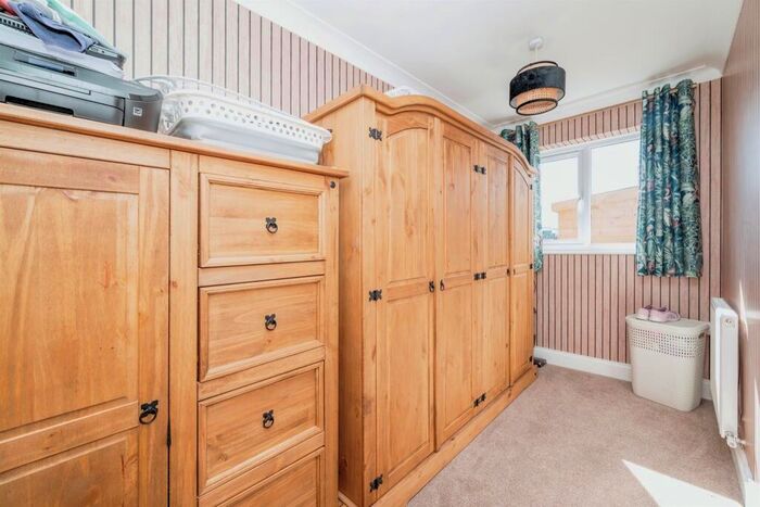 2 Bedroom Semi-Detached Bungalow For Sale In Horizon Views, Walcott, Norwich, NR12