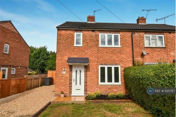 2 Bedroom Semi-Detached House To Rent In Sandycroft Road, Amersham, HP6