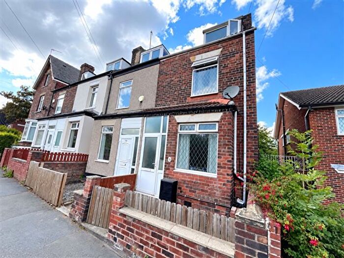 3 Bedroom End Terrace House For Sale In Furnace Lane, Sheffield, S13