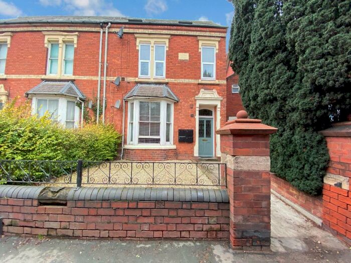 1 Bedroom Flat To Rent In Chester Road North, Kidderminster, DY10
