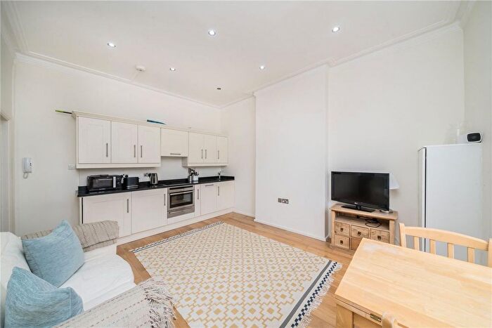 1 Bedroom Flat To Rent In Randolph Avenue, Maida Vale, W9