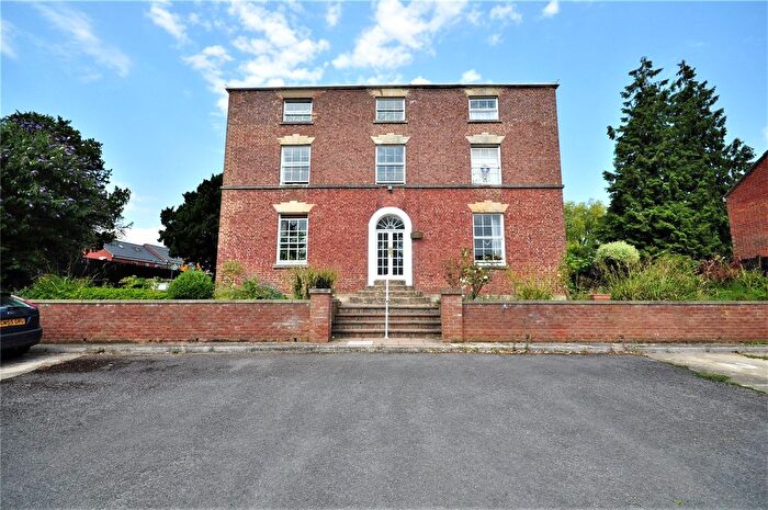 1 Bedroom Flat For Sale In Bridge Road, Ebley, Stroud, Gloucestershire, GL5