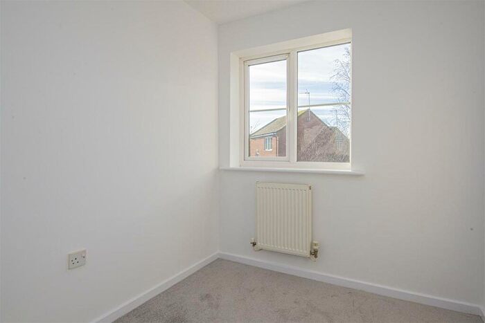 3 Bedroom Terraced House For Sale In Lowry Close, Corby, NN18