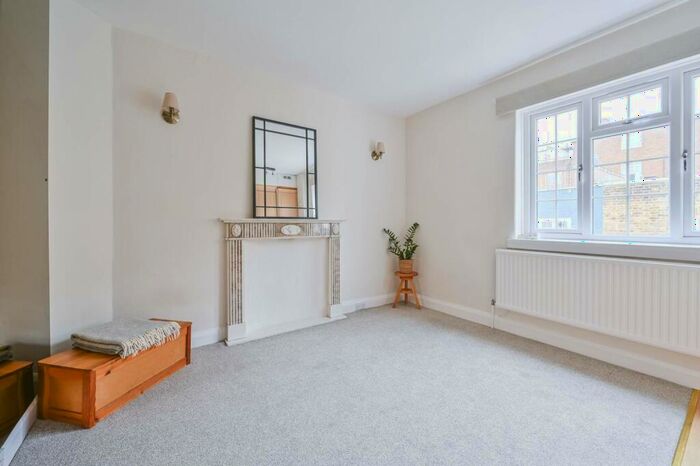 1 Bedroom Flat To Rent In Cedric Chambers, St John's Wood, London, NW8
