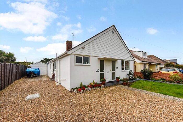 3 Bedroom Detached Bungalow For Sale In Farm Road, Bracklesham Bay, Chichester, PO20