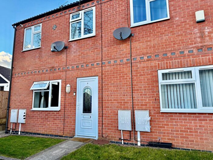 3 Bedroom Terraced House To Rent In Potmakers Grove, Sutton - In - Ashfield, NG17