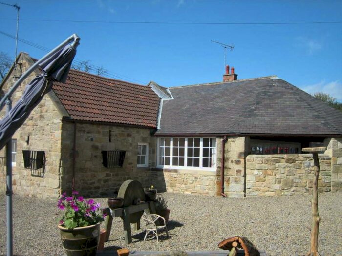 2 Bedroom Cottage To Rent In Mitford Hall, Mitford, Morpeth, NE61