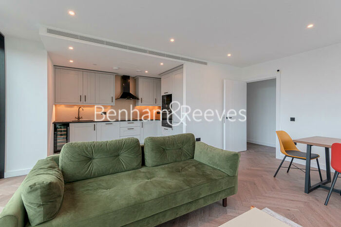 2 Bedroom Apartment To Rent In Merino Gardens, Wapping, E1W