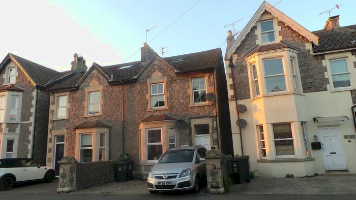 1 Bedroom Flat To Rent In Moorland Road, Weston-Super-Mare, BS23