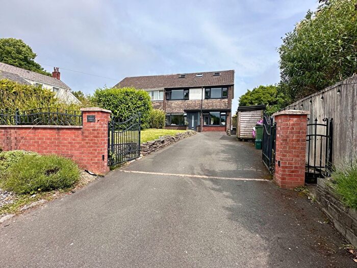 3 Bedroom Semi-Detached House For Sale In Carnglas Road, Sketty, Swansea, SA2