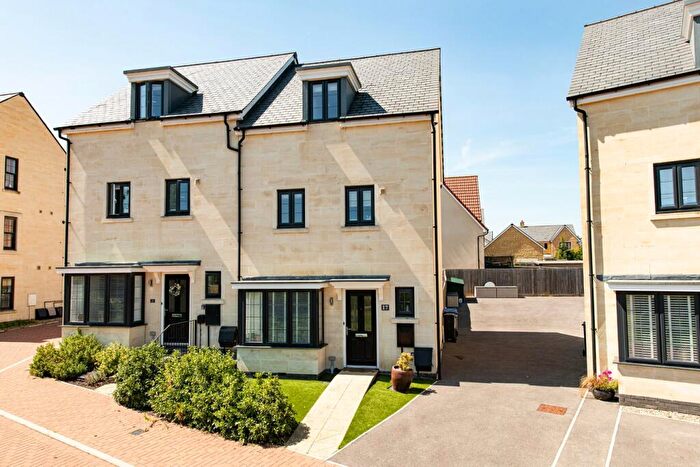 4 Bedroom Semi-Detached House To Rent In Kingsfield Leaze, Bradford On Avon, BA15