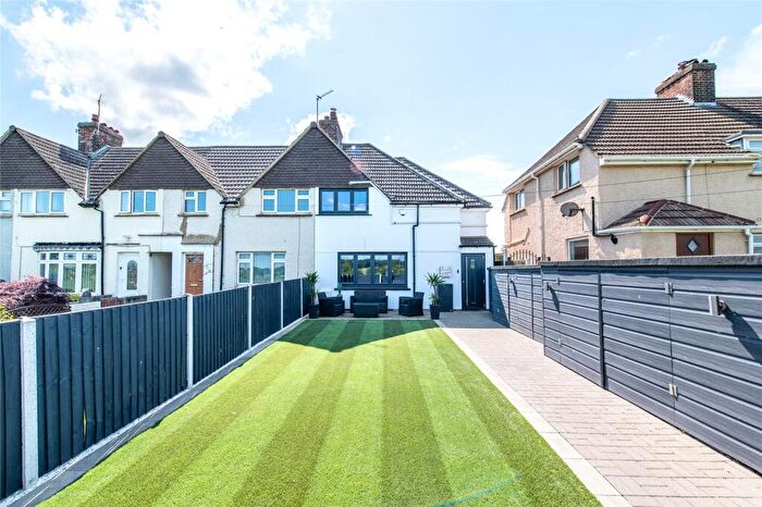 3 Bedroom End Of Terrace House For Sale In Axtane, Hook Green Road, Southfleet, Gravesend, DA13