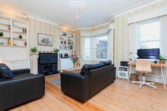 2 Bedroom Flat To Rent In Caldervale Road, London SW4