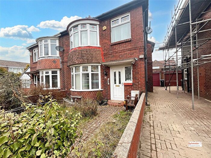 3 Bedroom Semi-Detached House For Sale In Elsdon Gardens, Consett, DH8