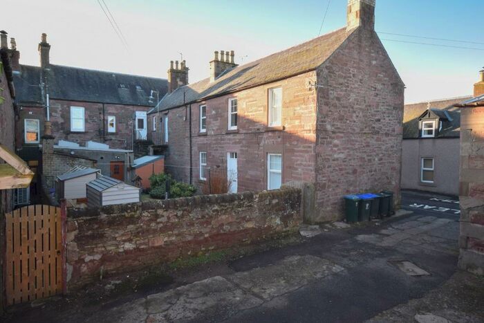 1 Bedroom Flat To Rent In Cairnleith Street, Alyth, Perthshire, PH11