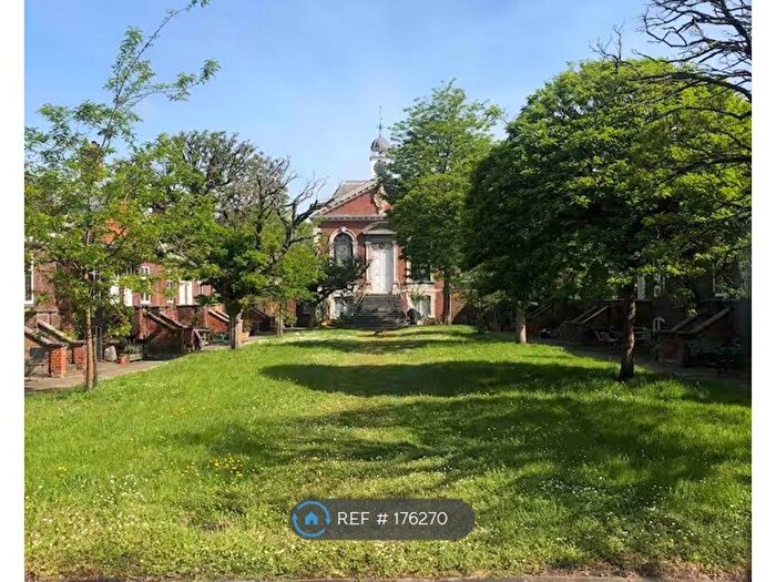 1 Bedroom Terraced House To Rent In Trinity Green, London, E1