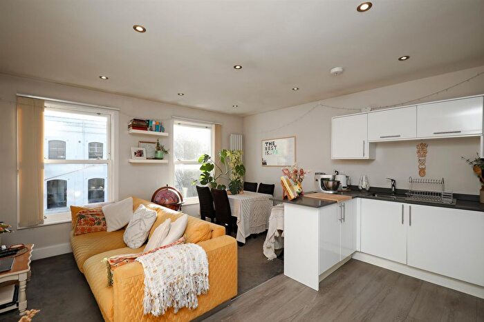 1 Bedroom Flat To Rent In Churchfield Road, Acton, W3