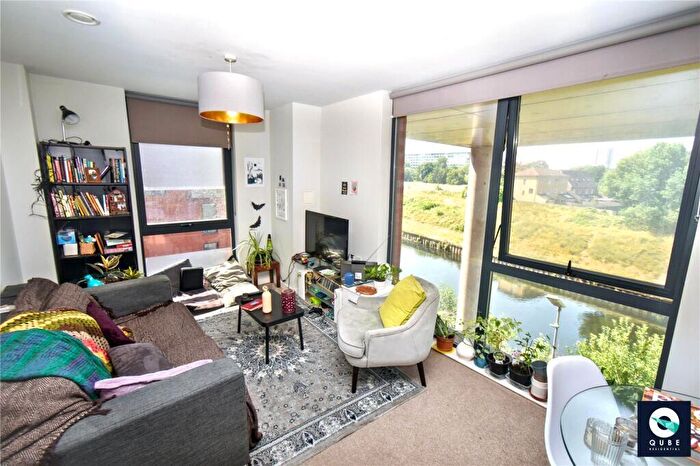 3 Bedroom Apartment For Sale In Adelphi Wharf, Adelphi Street, Salford, Greater Manchester, M3