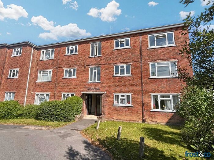 2 Bedroom Flat For Sale In Bournemouth Road, Lower Parkstone, Poole, Dorset, BH14