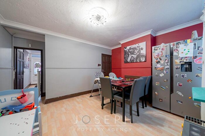 3 Bedroom Terraced House For Sale In Gatacre Road, Ipswich, IP1