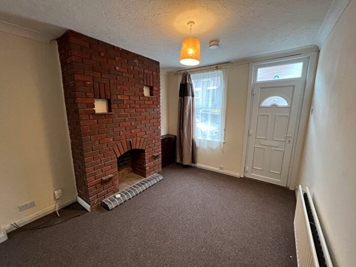 2 Bedroom Terraced House To Rent In Cowper St, Luton, LU1