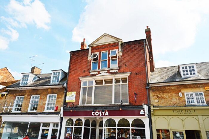 2 Bedroom Apartment To Rent In Osborns Court, Olney, MK46