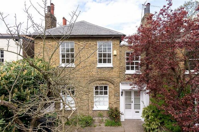 5 Bedroom Detached House To Rent In St John's Grove, Richmond, TW9