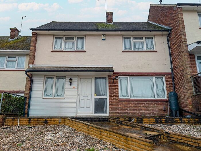 3 Bedroom Terraced House To Rent In Livingstone Road, Gravesend, Kent, DA12
