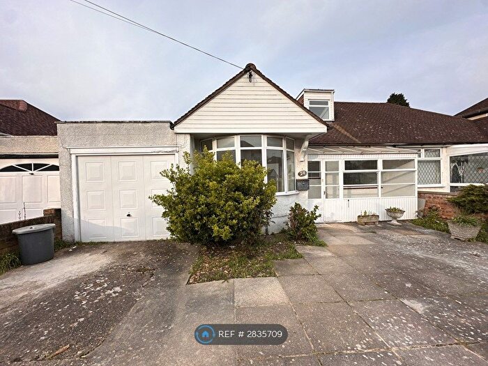 3 Bedroom Bungalow To Rent In Sheringham Avenue, Twickenham, TW2