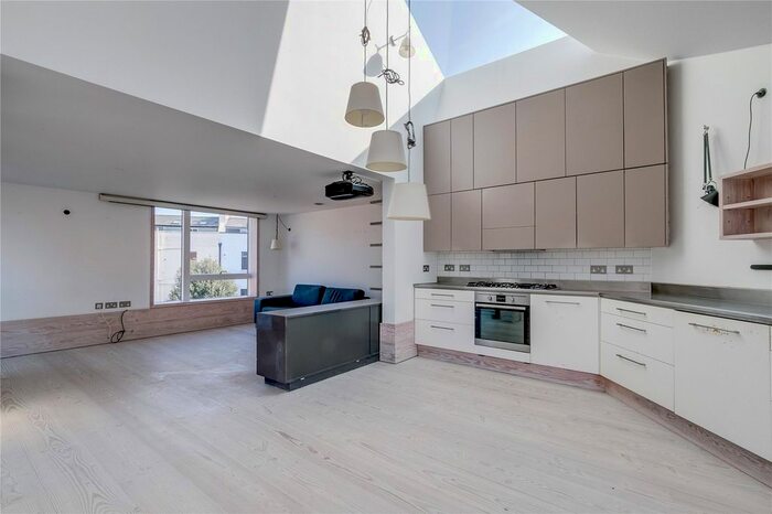 3 Bedroom Property To Rent In Church Walk, London, N16