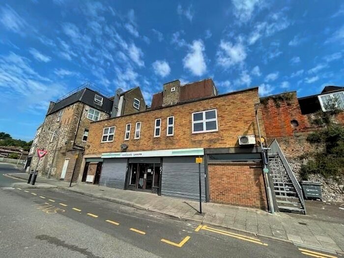 1 Bedroom Flat To Rent In Fishmongers Lane, Dover, CT16