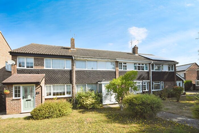 3 Bedroom Terraced House For Sale In Hawfinch Walk, Tile Kiln, Chelmsford, CM2