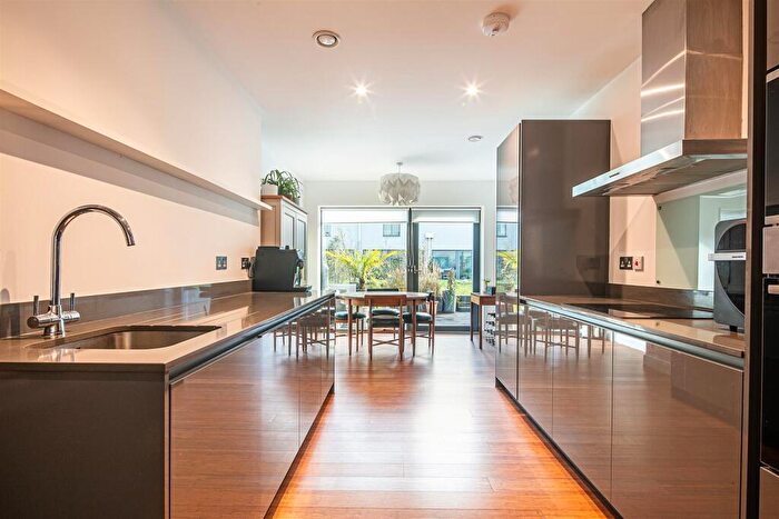 4 Bedroom Town House For Sale In Lizzie Lane, Kelham Island, S3