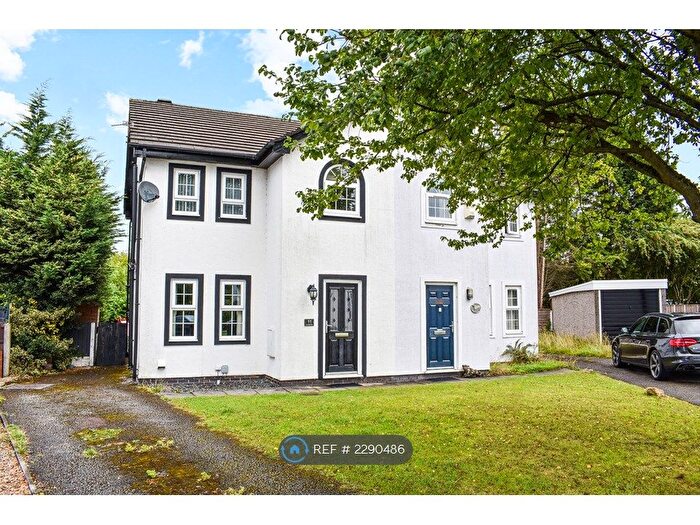 3 Bedroom Semi-Detached House To Rent In Stonechat Close, Worsley, Manchester, M28