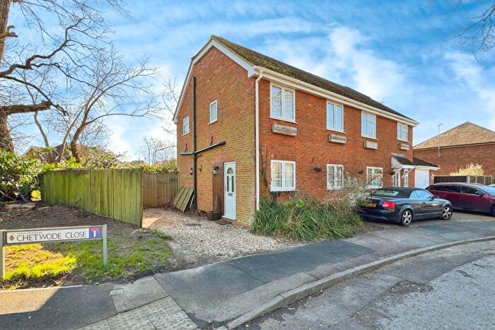 2 Bedroom Semi-Detached House To Rent In Chetwode Close, Wokingham, RG40