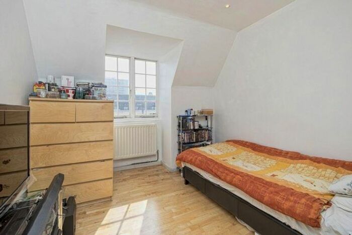 5 Bedroom Maisonette To Rent In Levita House, Chalton Street, NW1